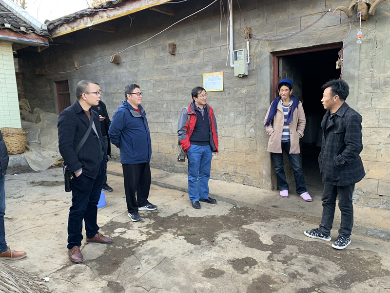 9001cc金沙首页赴凉山州布拖县召开深度贫困县定向生调研座谈会1.jpg